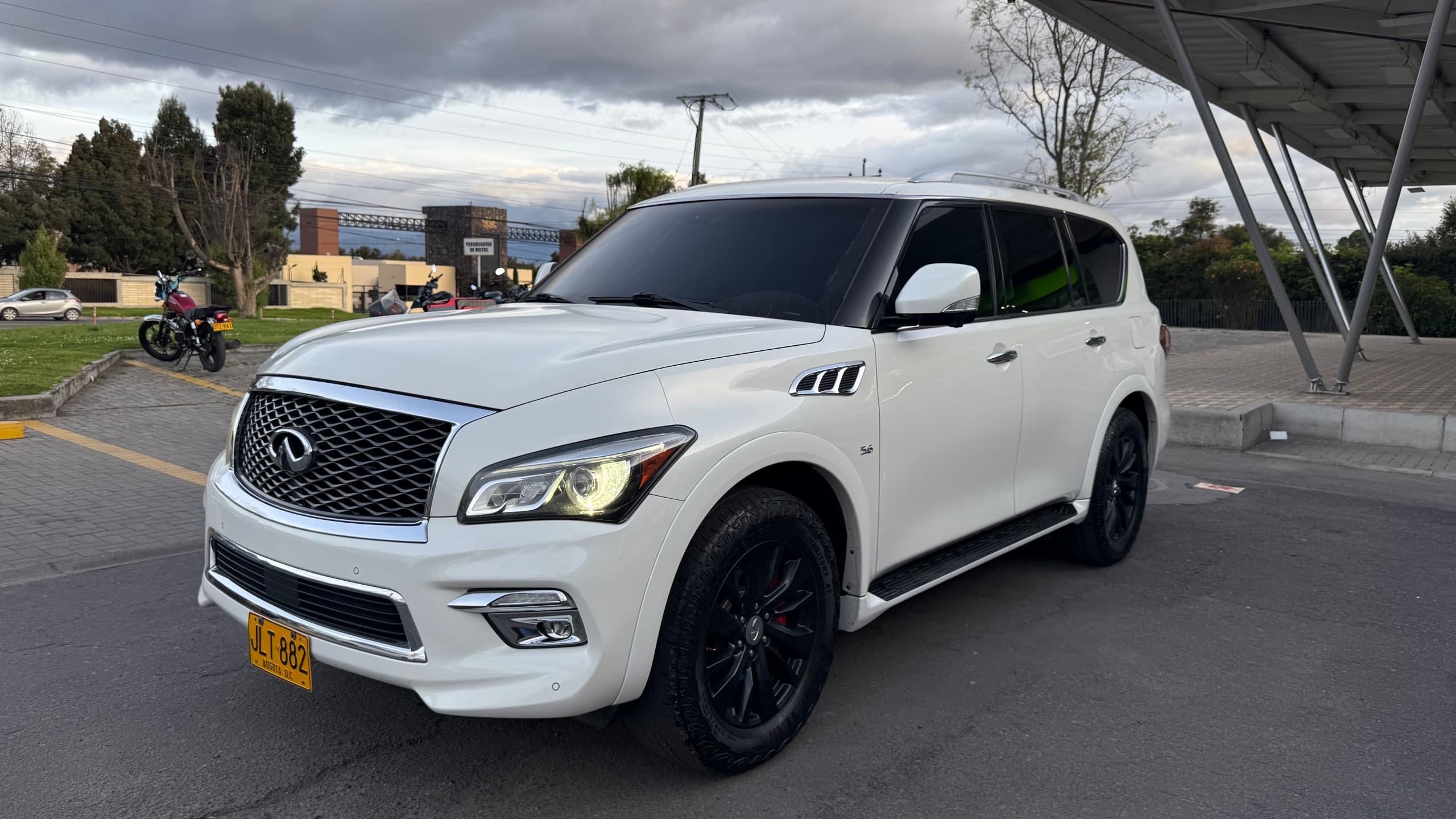 Infinity Qx80