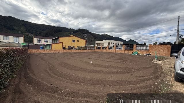 Lote en cota con Licencia