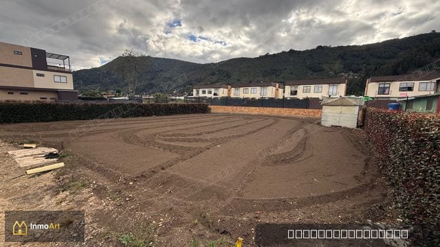 Lote en cota con Licencia
